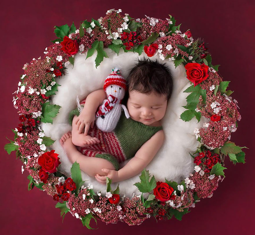 Newborn Baby Christmas Photoshoot