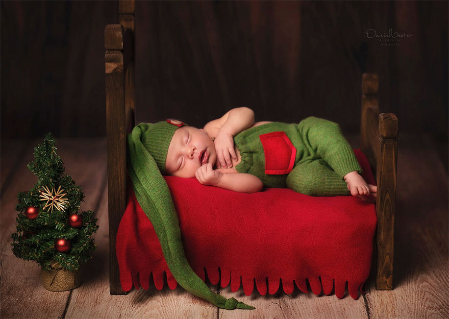 Newborn Baby Christmas Photoshoot