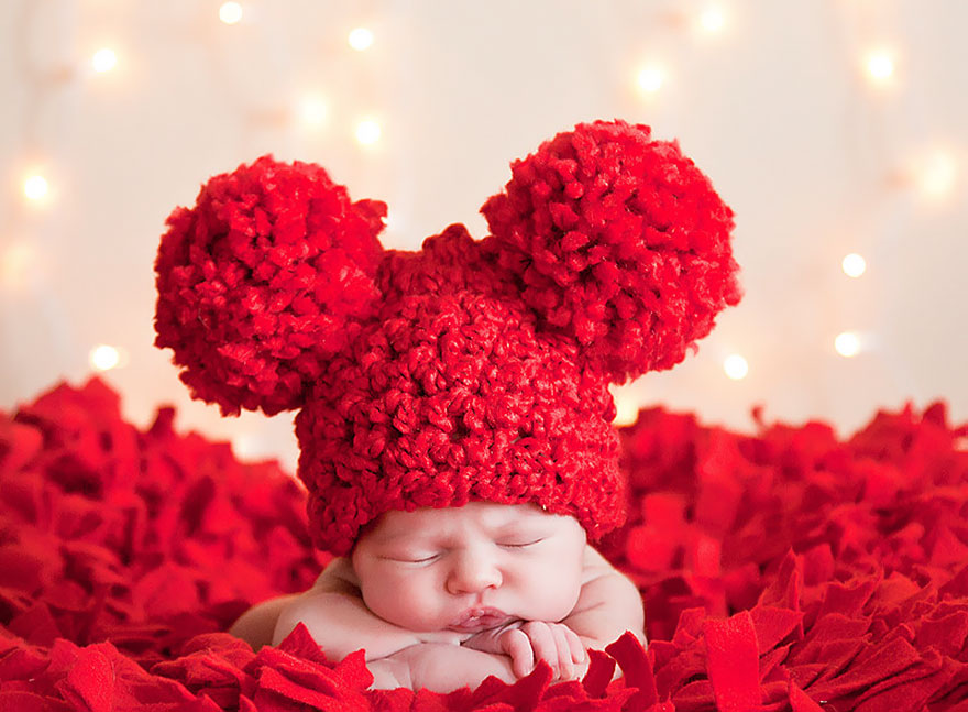 Newborn Baby Christmas Photoshoot