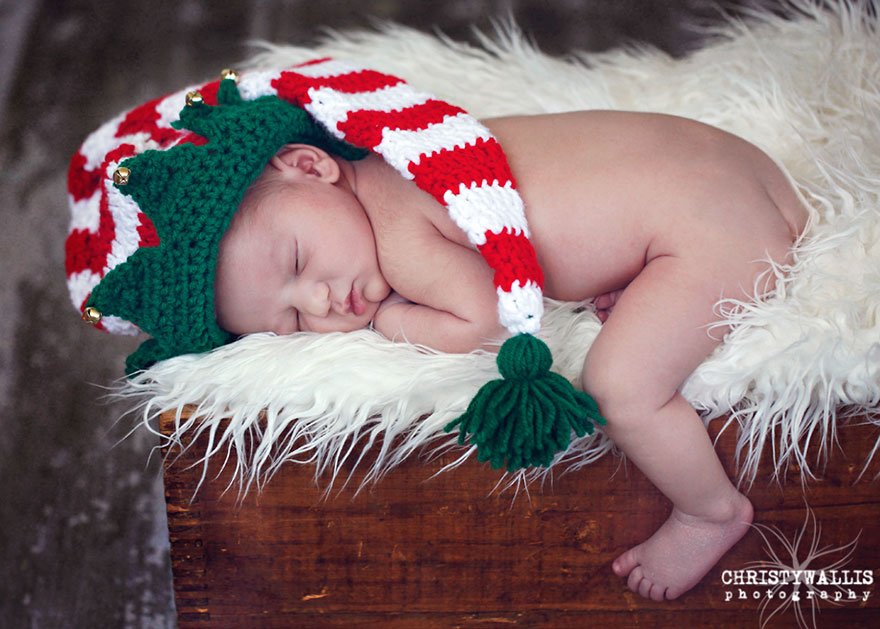 Newborn Baby Christmas Photoshoot