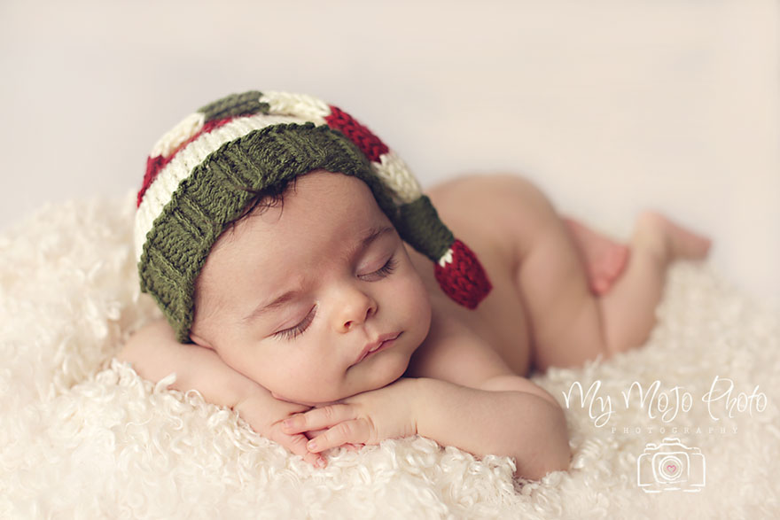 Newborn Baby Christmas Photoshoot