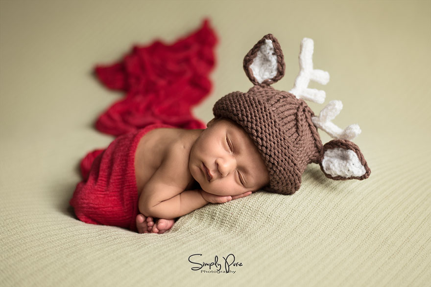 Newborn Baby Christmas Photoshoot