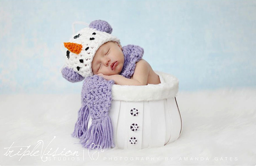 Newborn Baby Christmas Photoshoot