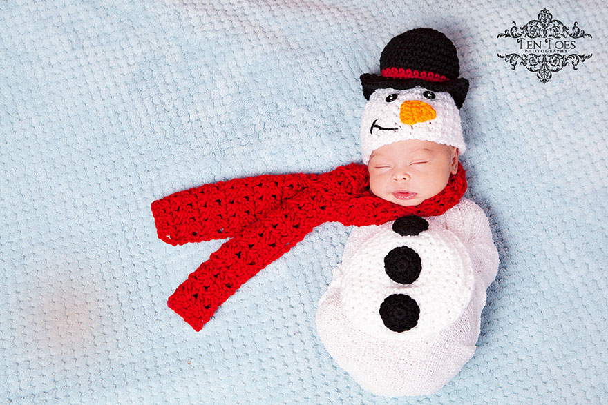 Newborn Baby Christmas Photoshoot
