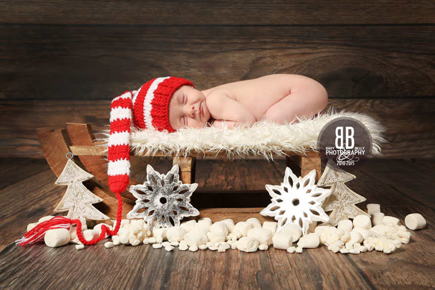 Newborn Baby Christmas Photoshoot
