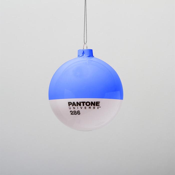 pantone-christmas-glass-ornaments-5 pantone-christmas-glass-ornaments-5