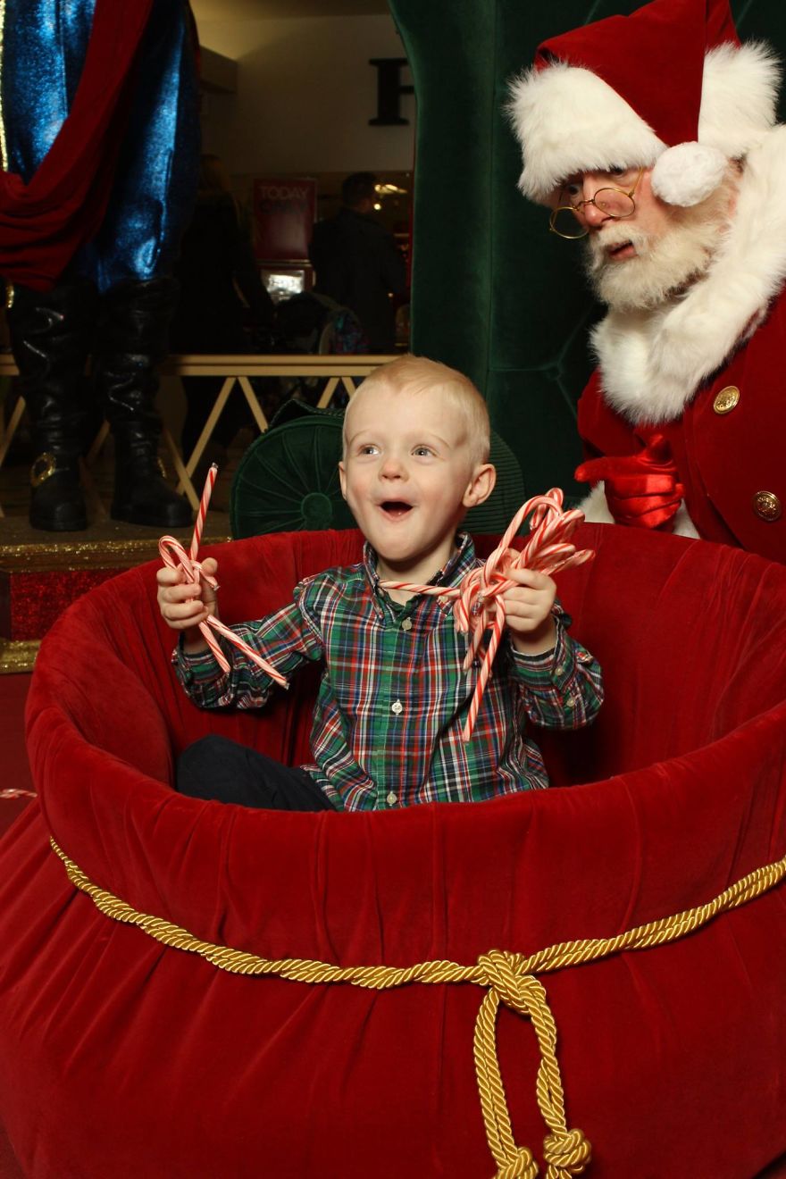 The Santa Diaries Will Get You Ho-Ho-Ho-Ing! The Santa Diaries Will Get You Ho-Ho-Ho-Ing!