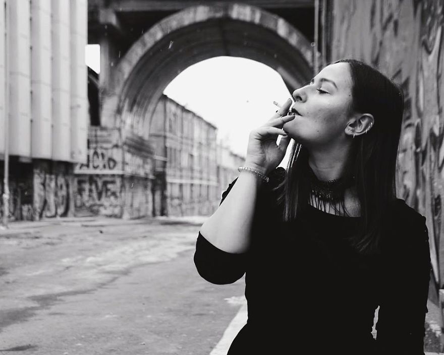 I Travel Across Europe To Take Candid Photos Of Human Loneliness I Travel Across Europe To Take Candid Photos Of Human Loneliness