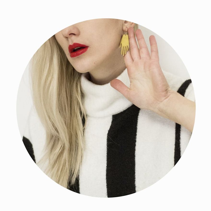 Polish Artist And Her Amazing Face-Like And Hands-Like Jewellery Polish Artist And Her Amazing Face-Like And Hands-Like Jewellery