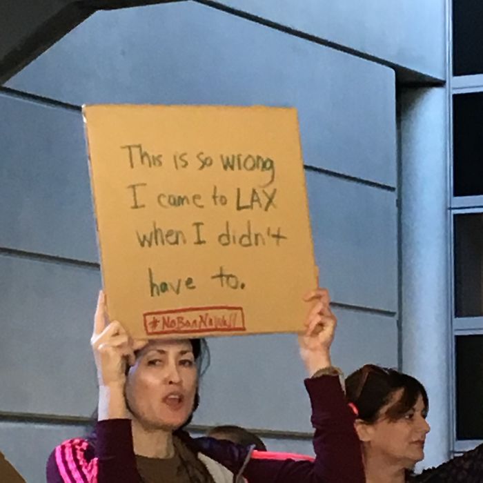 20+ Of The Best Signs From Muslim Ban Protests
