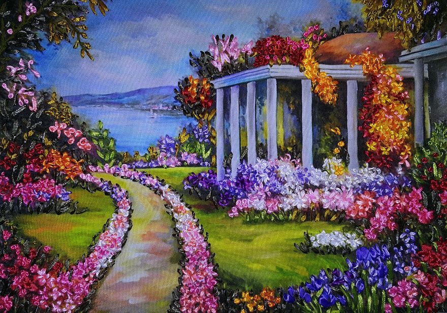 I 'Paint' Using Needle And Thread