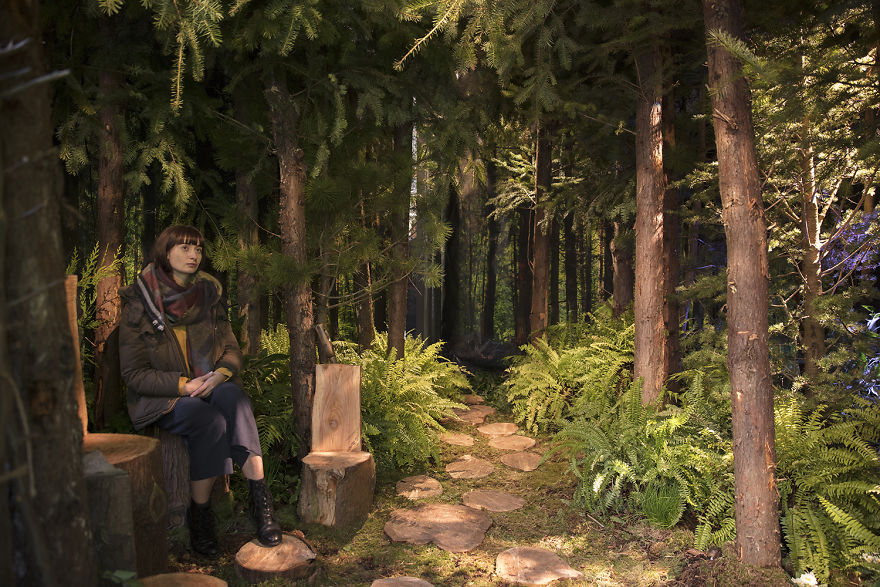 Airbnb And Pantone Create "Outside In" House In London To Help People Fight The Winter Blues Airbnb And Pantone Create "Outside In" House In London To Help People Fight The Winter Blues