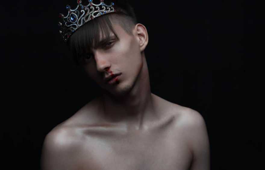 Conceptual Photographer ; Ruslan Isinev