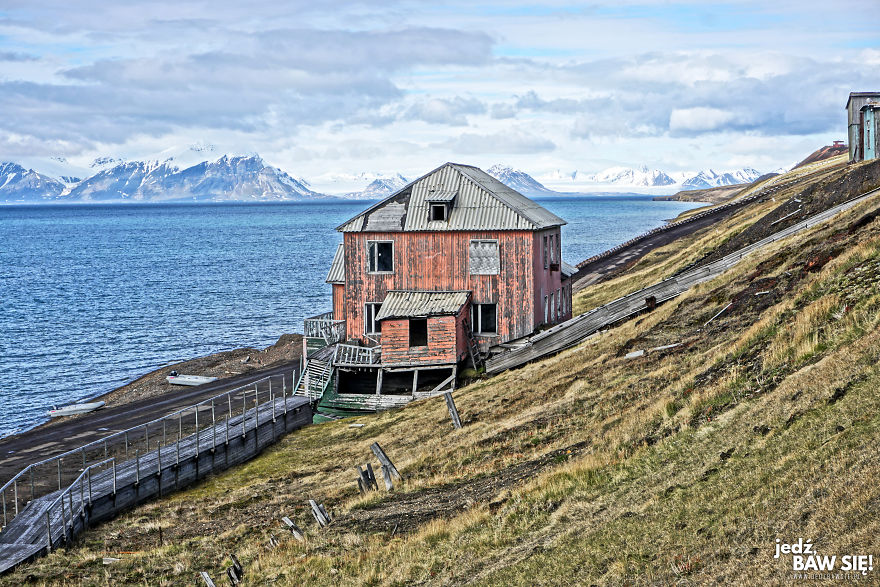 I Visited The Post-Soviet City Of Barentsburg On The Svalbard Archipelago