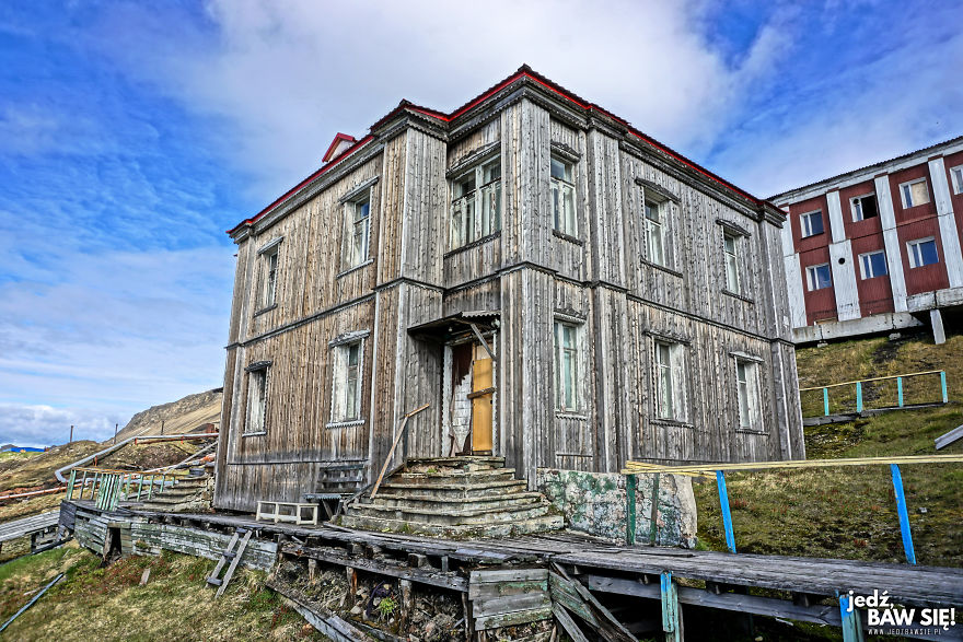 I Visited The Post-Soviet City Of Barentsburg On The Svalbard Archipelago