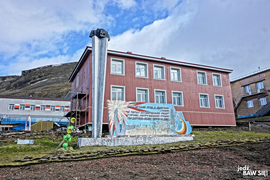 I Visited The Post-Soviet City Of Barentsburg On The Svalbard Archipelago