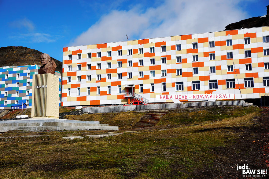 I Visited The Post-Soviet City Of Barentsburg On The Svalbard Archipelago
