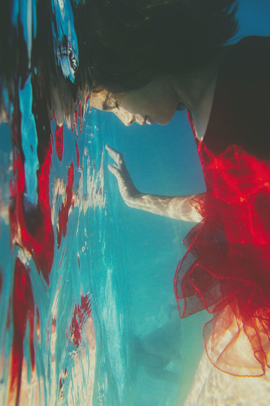 Underwater Love - Photography Series Of My Daughters Underwater