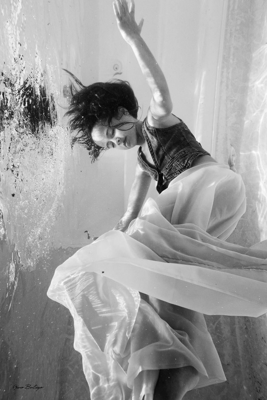 Underwater Love - Photography Series Of My Daughters Underwater