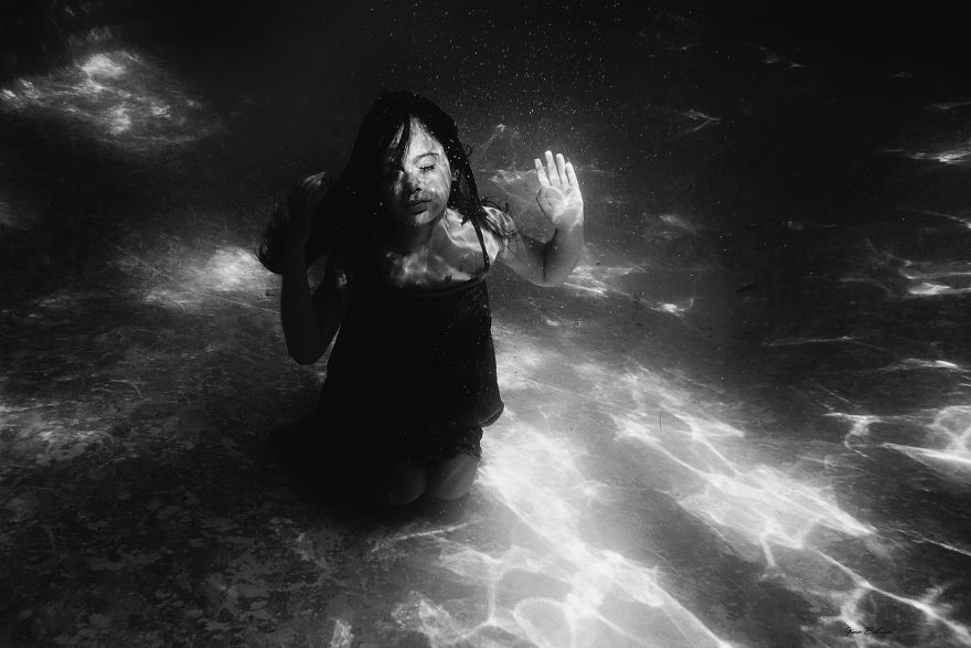 Underwater Love - Photography Series Of My Daughters Underwater