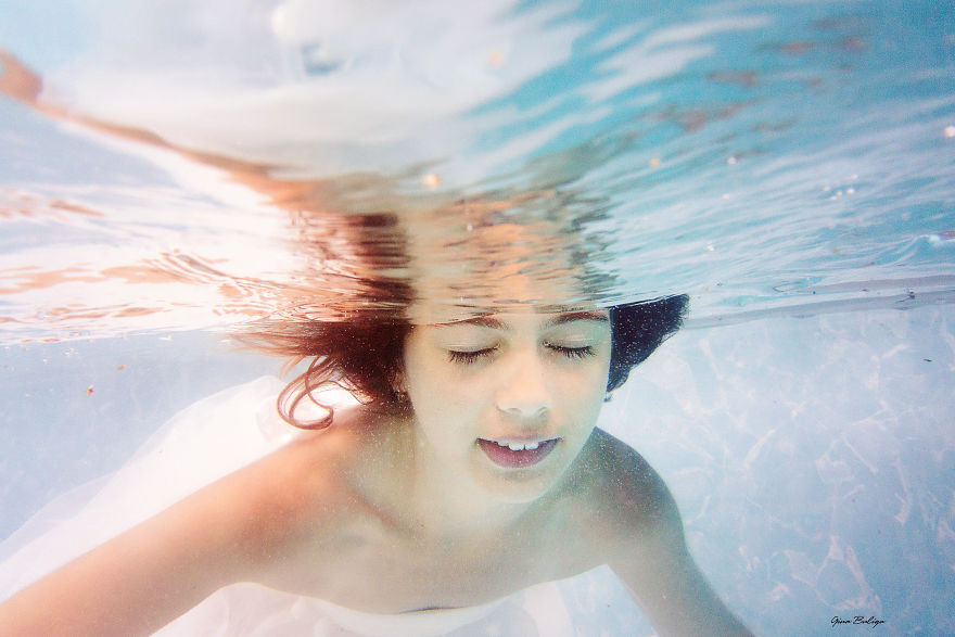 Underwater Love - Photography Series Of My Daughters Underwater