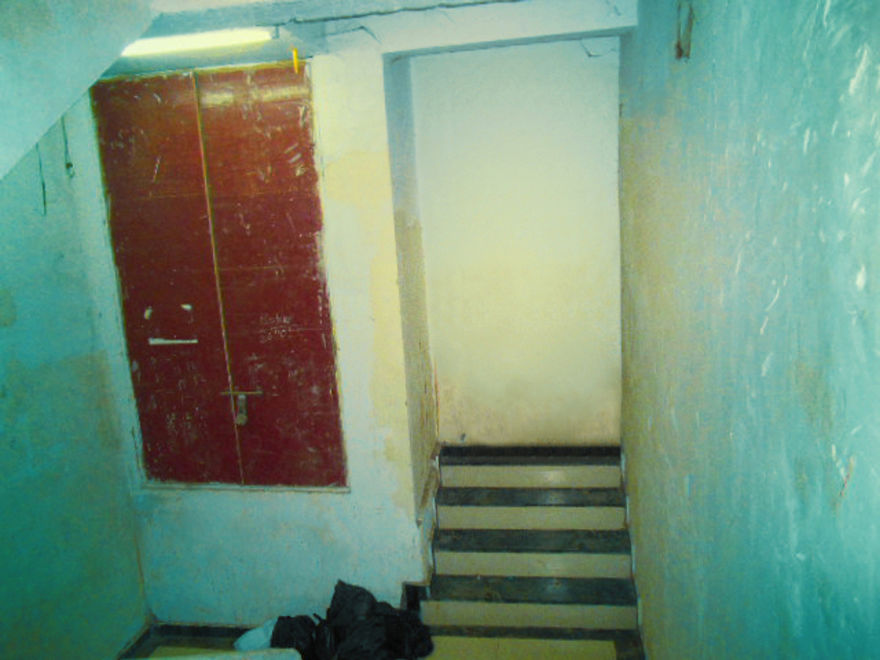 Don't Feed The Engineers. Staircase Fail