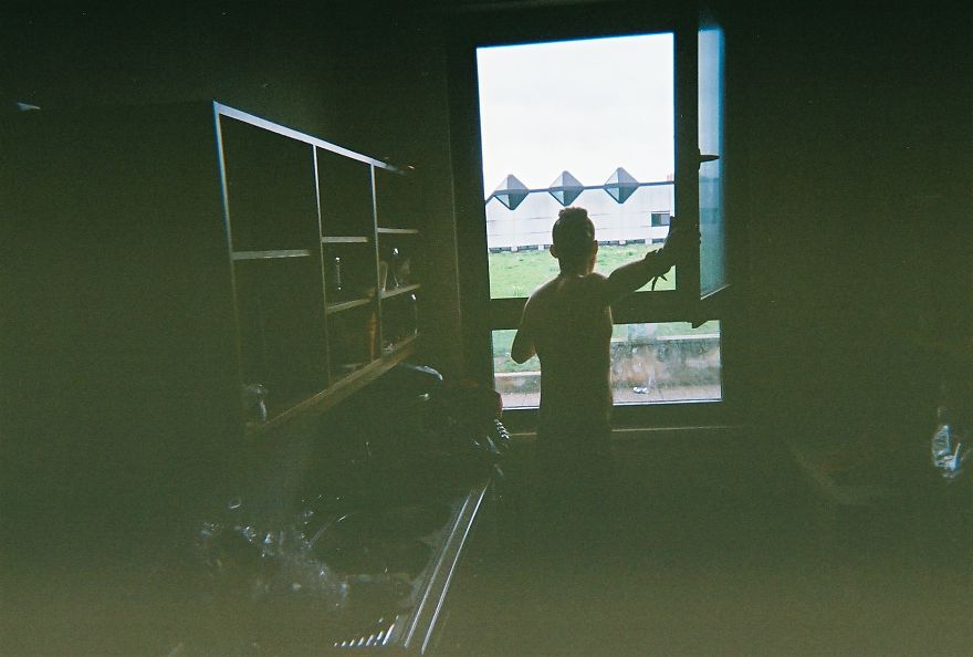 I Gave Single-Use Cameras To Viennese Punks To Capture Moments Of Their Life