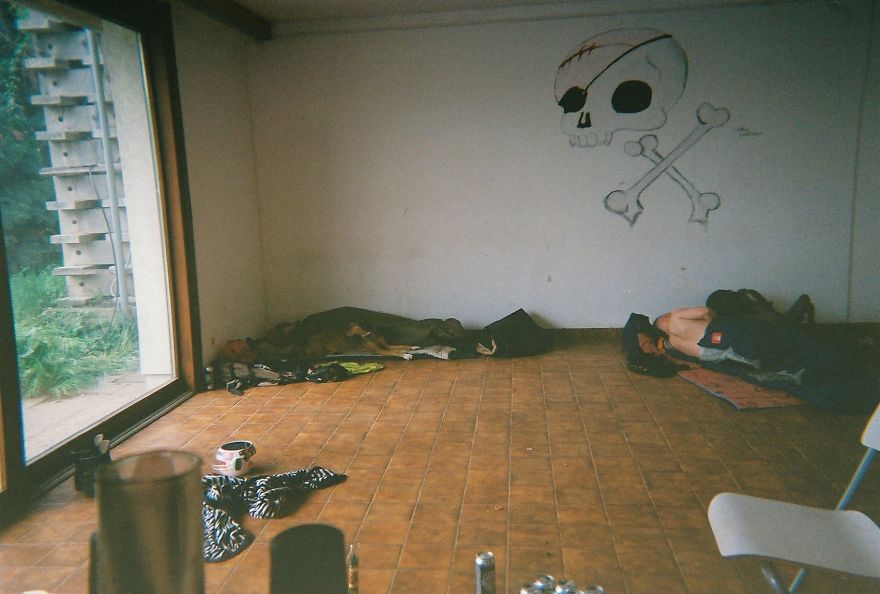 I Gave Single-Use Cameras To Viennese Punks To Capture Moments Of Their Life