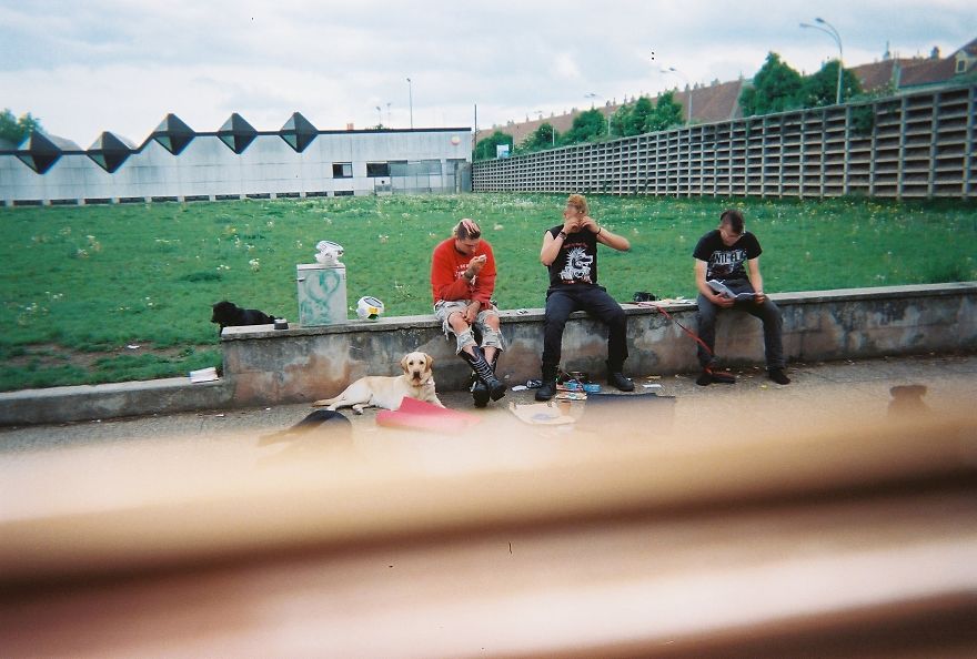 I Gave Single-Use Cameras To Viennese Punks To Capture Moments Of Their Life