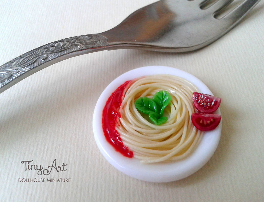 I Really Don't Like To Cook So I Sculpt Miniature Food Instead