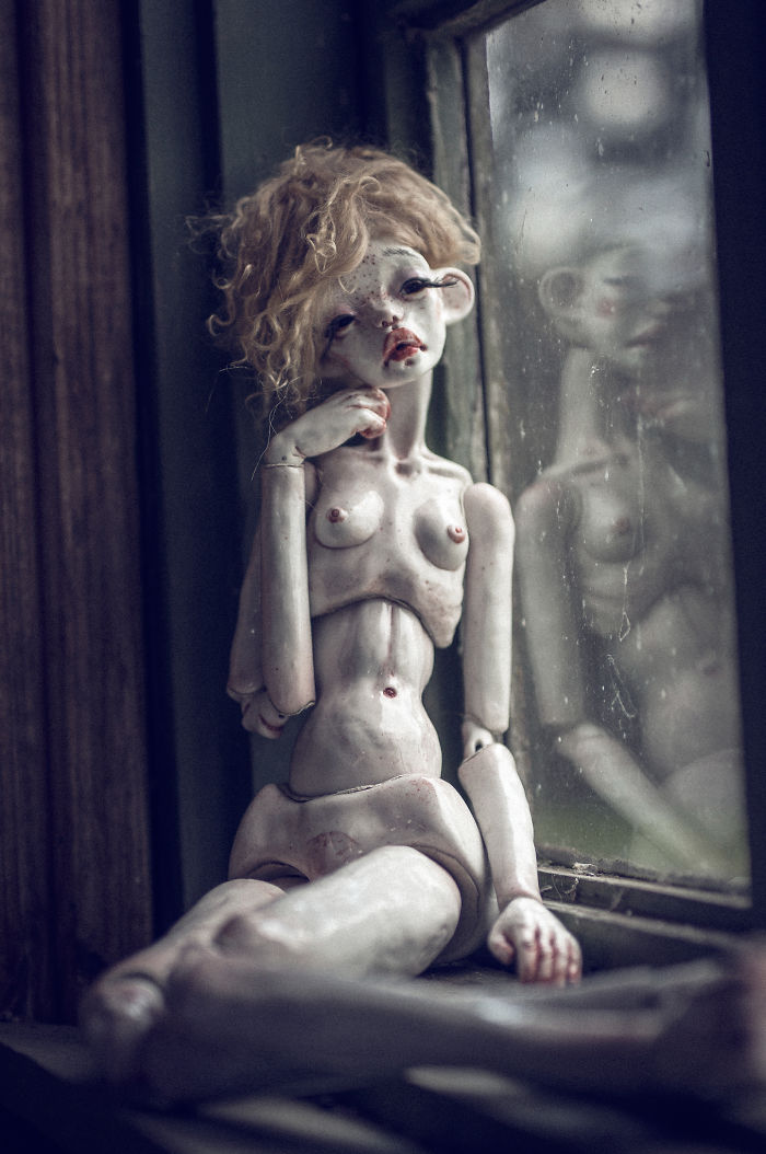 I Show The Beauty Of Women Through Vibrant, Emotional, Dramatic, Uncomfortable Dolls (NSFW)