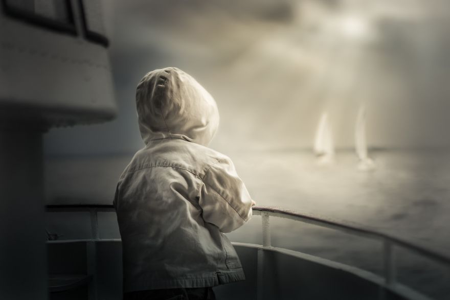 I Got Criticized For Posting Faceless Portraits Of My Kids So I Decided To Prove That You Don't Need A Face In A Photo To Make It Interesting