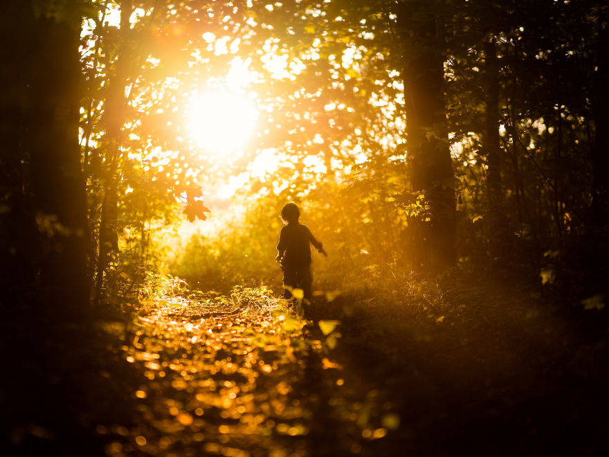 I Got Criticized For Posting Faceless Portraits Of My Kids So I Decided To Prove That You Don't Need A Face In A Photo To Make It Interesting