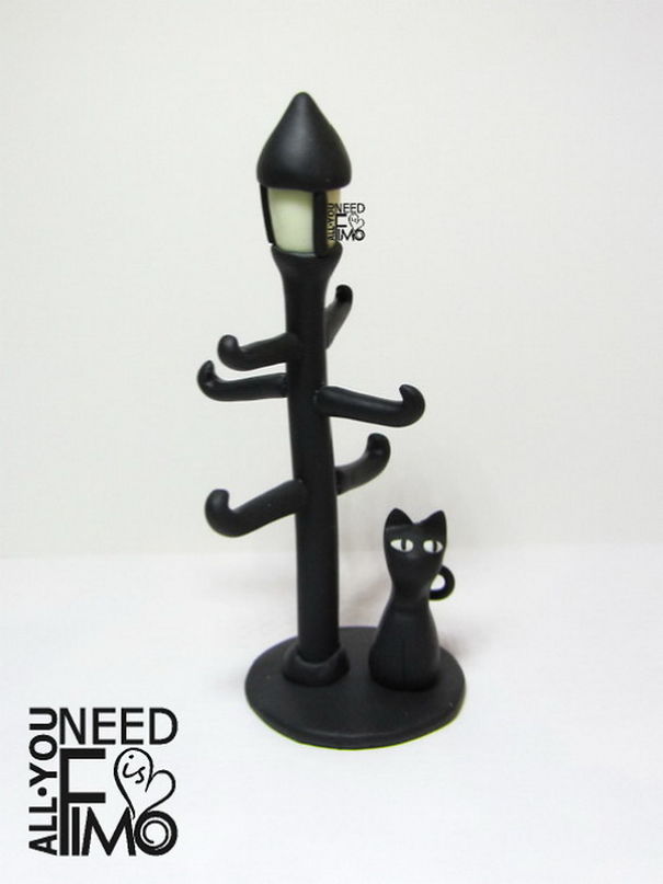 I Made This Ring Holder Out Of Polymer Clay! Lamppost And Cat's Eyes Glow In The Dark ☺