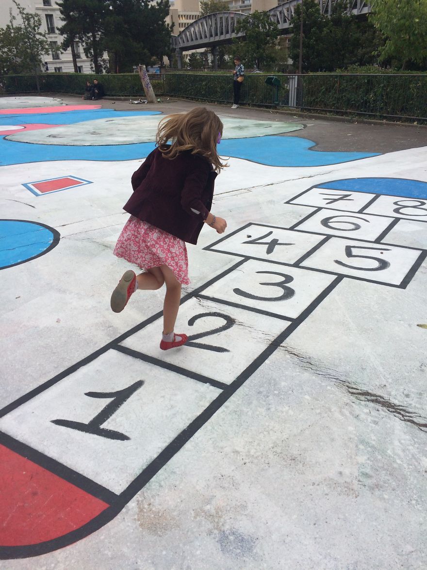 I Spent Over 400 Hours Painting This School In The Center Of Paris
