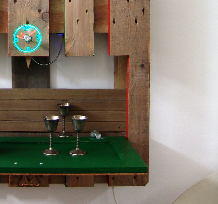 I Transformed Pallets Into A Functional Wall Decoration I Transformed Pallets Into A Functional Wall Decoration