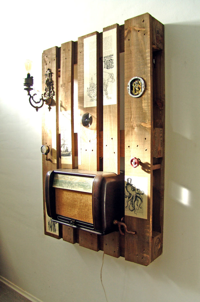 I Transformed Pallets Into A Functional Wall Decoration I Transformed Pallets Into A Functional Wall Decoration
