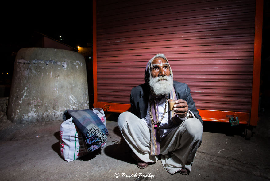 I Photographed "Natives" Of This Planet Earth In My Area Outskirts Of City