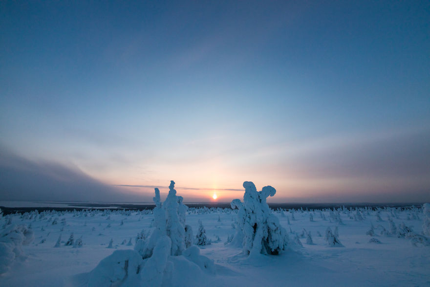 Japanese Photographer Captured Beautiful Winter Lights Of Finland