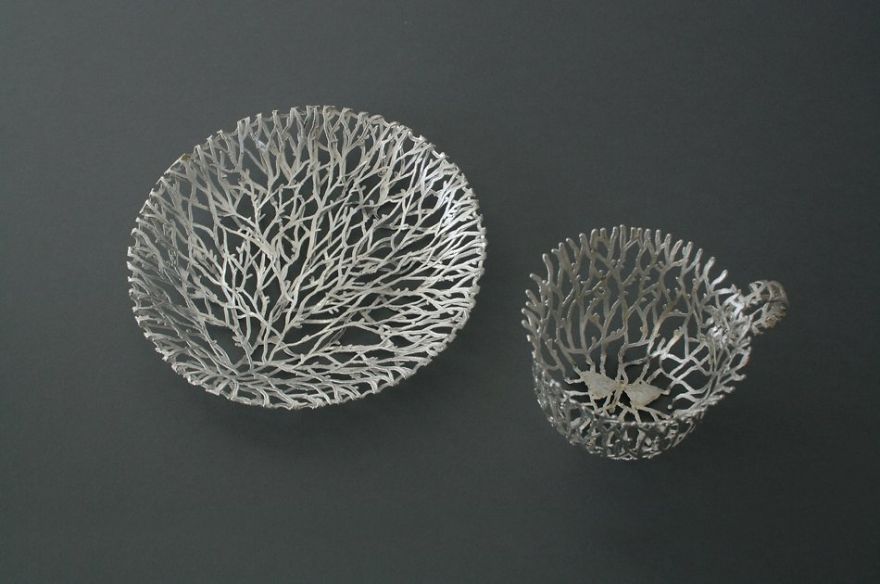 I Transform Everyday Tableware Into Intricate Works Of Art Inspired By Historical Events I Transform Everyday Tableware Into Intricate Works Of Art Inspired By Historical Events