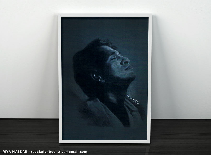 I Make Realistic Celebrity Portraits On Colored Papers