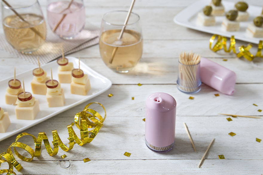 Toothpig / Toothpick Dispenser