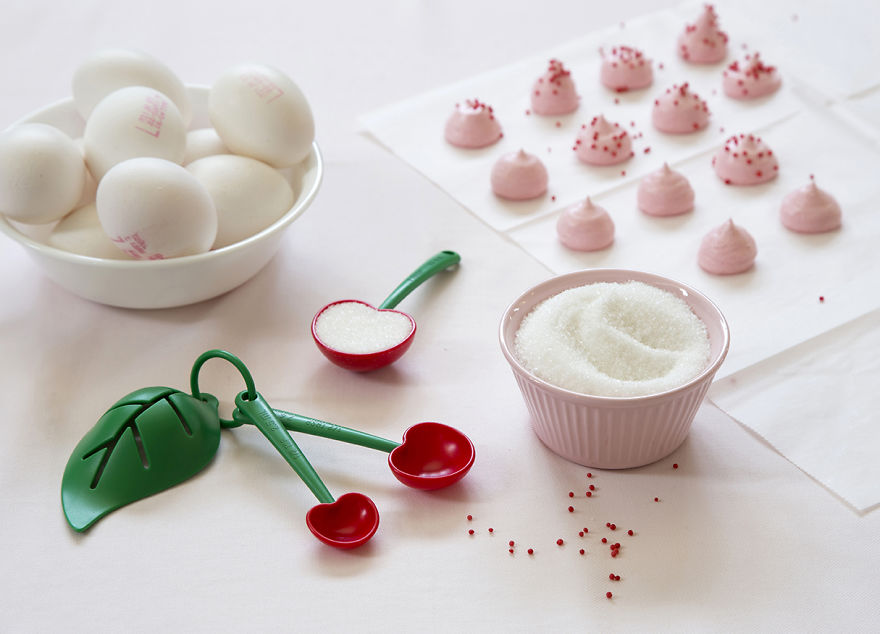 Mon Cherry / Measuring Spoons And Egg Separator