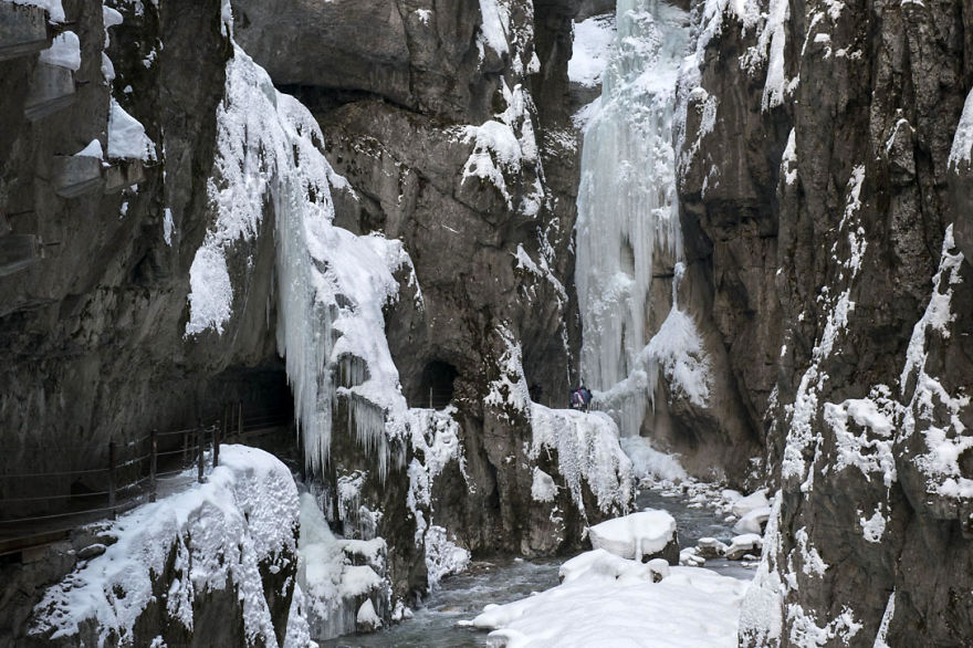 My Walk Through The Beautiful Frozen Partnachgorge