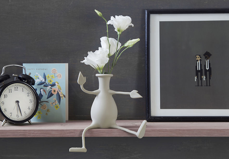 Friendly Flower Vase To Keep You Company