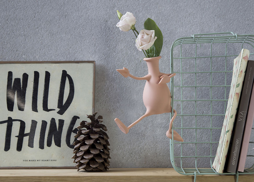 Friendly Flower Vase To Keep You Company