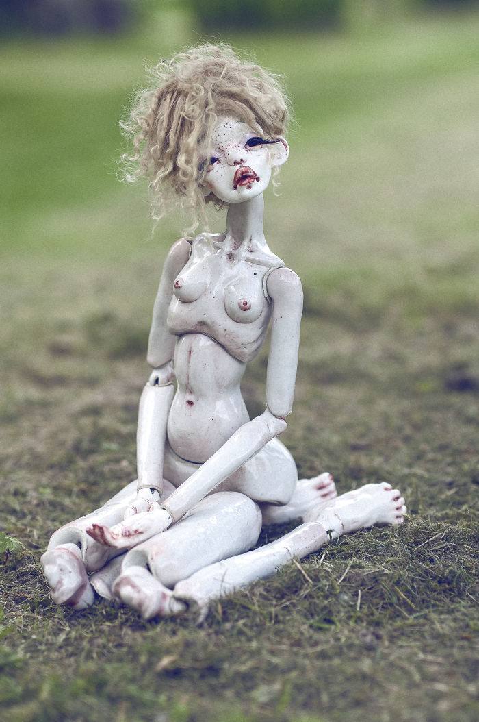I Show The Beauty Of Women Through Vibrant, Emotional, Dramatic, Uncomfortable Dolls (NSFW) I Show The Beauty Of Women Through Vibrant, Emotional, Dramatic, Uncomfortable Dolls (NSFW)