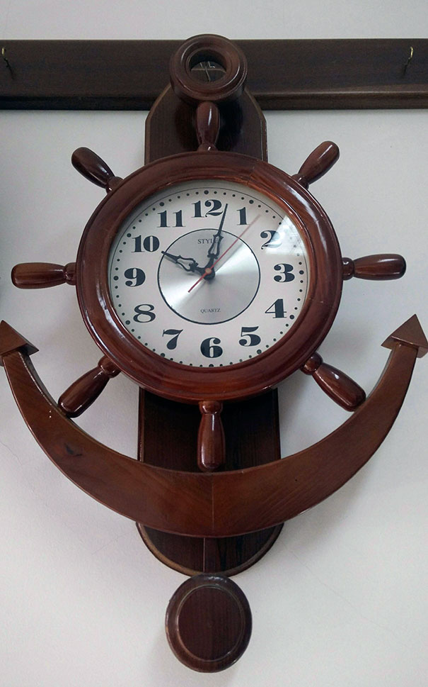 The Eight In This Clock