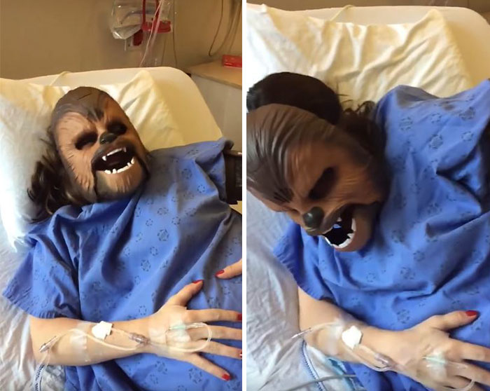 chewbacca-mask-woman-during-labor-katie-stricker-curtis-5 chewbacca-mask-woman-during-labor-katie-stricker-curtis-5