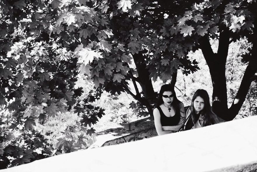 I Travel Across Europe To Take Candid Photos Of Human Loneliness I Travel Across Europe To Take Candid Photos Of Human Loneliness